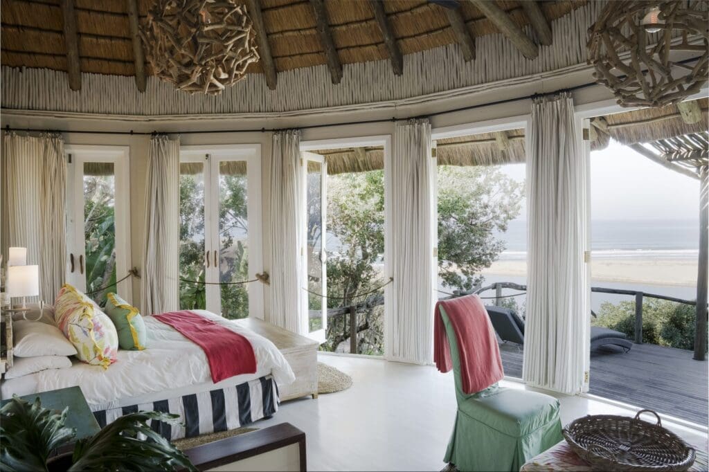 Honeymoon suite with ocean views at Umngazi Hotel & Spa