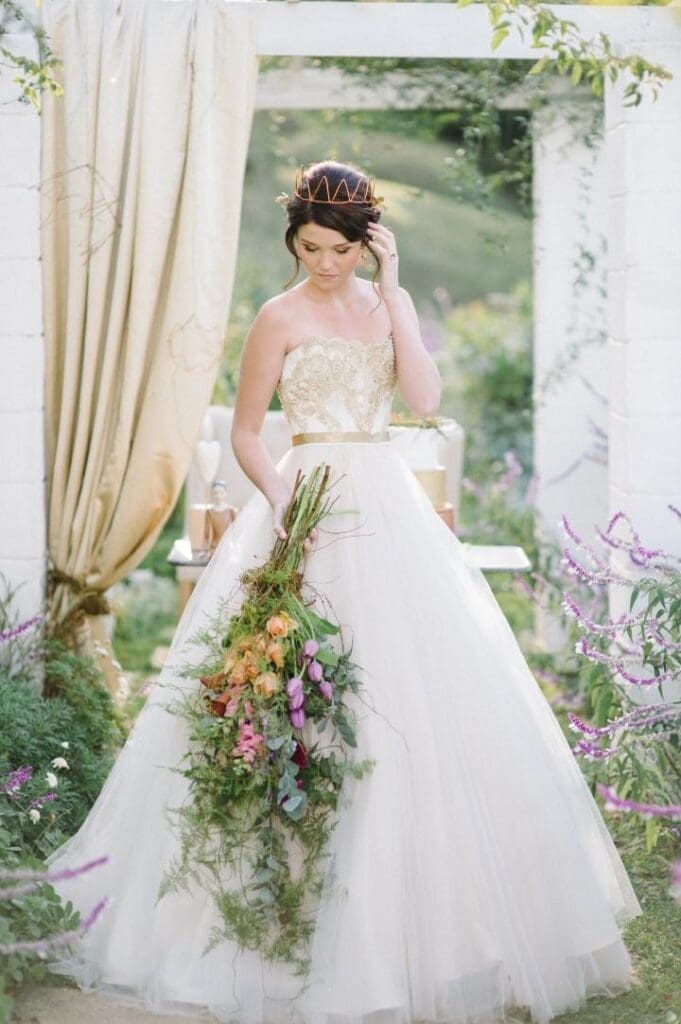 Talloula Picture of bride with beautiful garden background