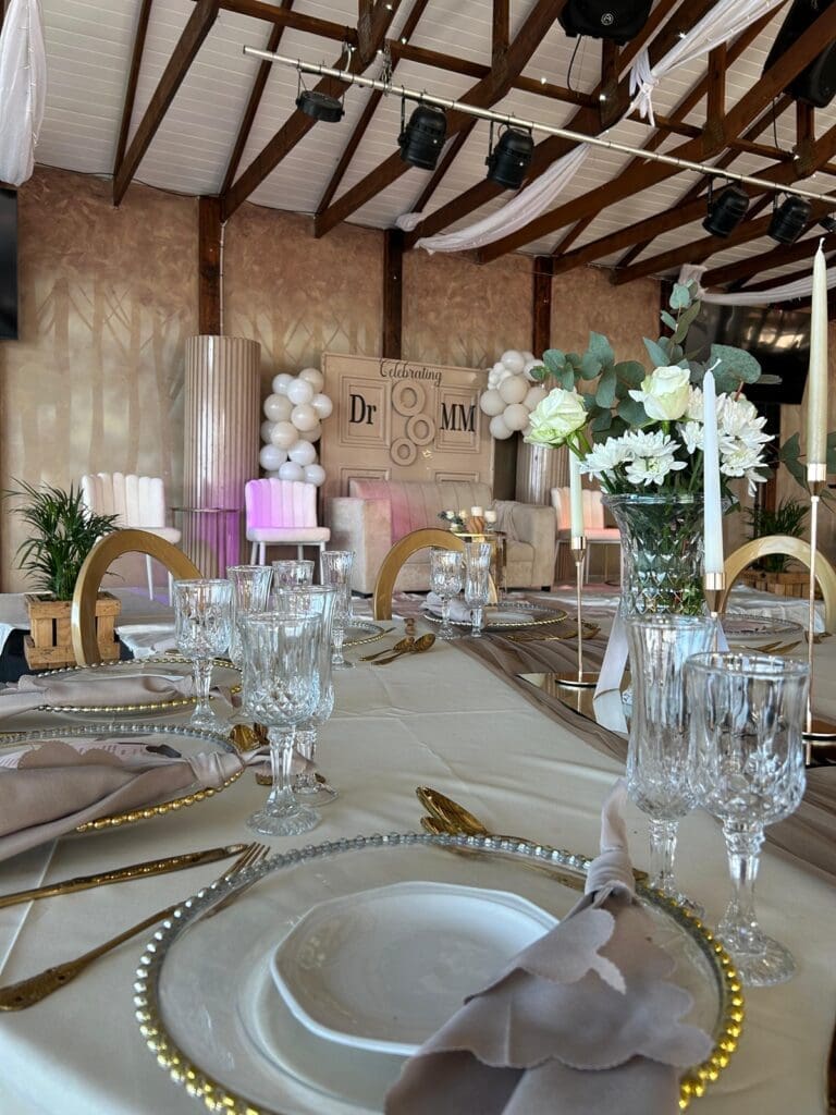 View of sweetheart couch from guest table