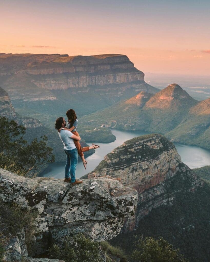 8-Just-Do-Destinations-Scenic-Mountain-View-Couple-scaled